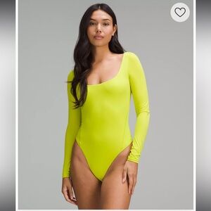 NWT!! Lululemon Wundermost Ultra-Soft Nulu Square-Neck Long-Sleeve Bodysuit LIME